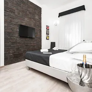  Гостевой дом Black Colosseo